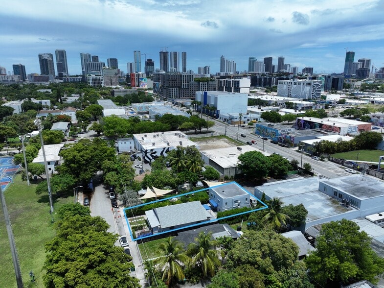548-550 NW 30th St, Miami, FL à vendre - Photo de l’immeuble – Image 3 sur 28
