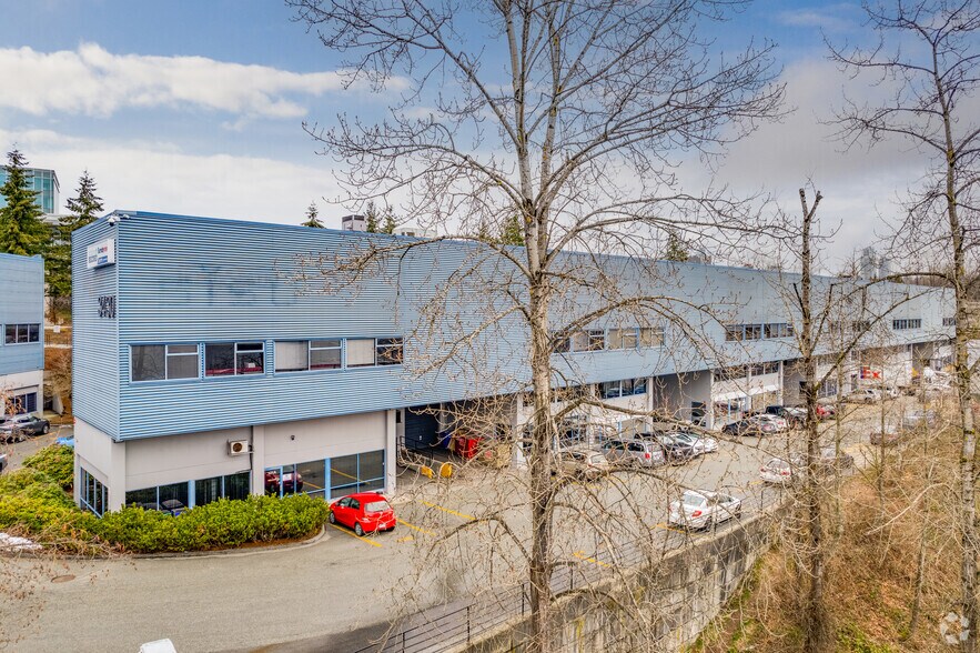 3430 Brighton Ave, Burnaby, BC à louer - Photo de l’immeuble – Image 2 sur 4