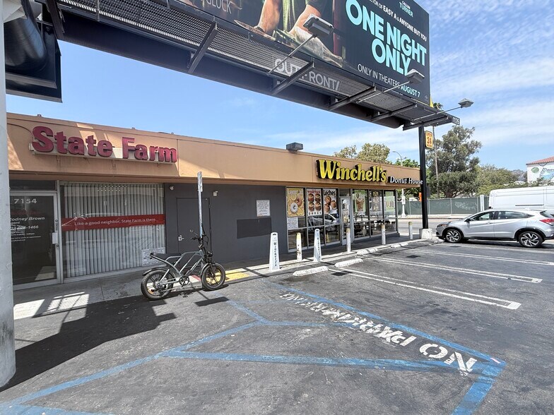 7150 Melrose Ave, Los Angeles, CA à louer - Photo de l’immeuble – Image 2 sur 9