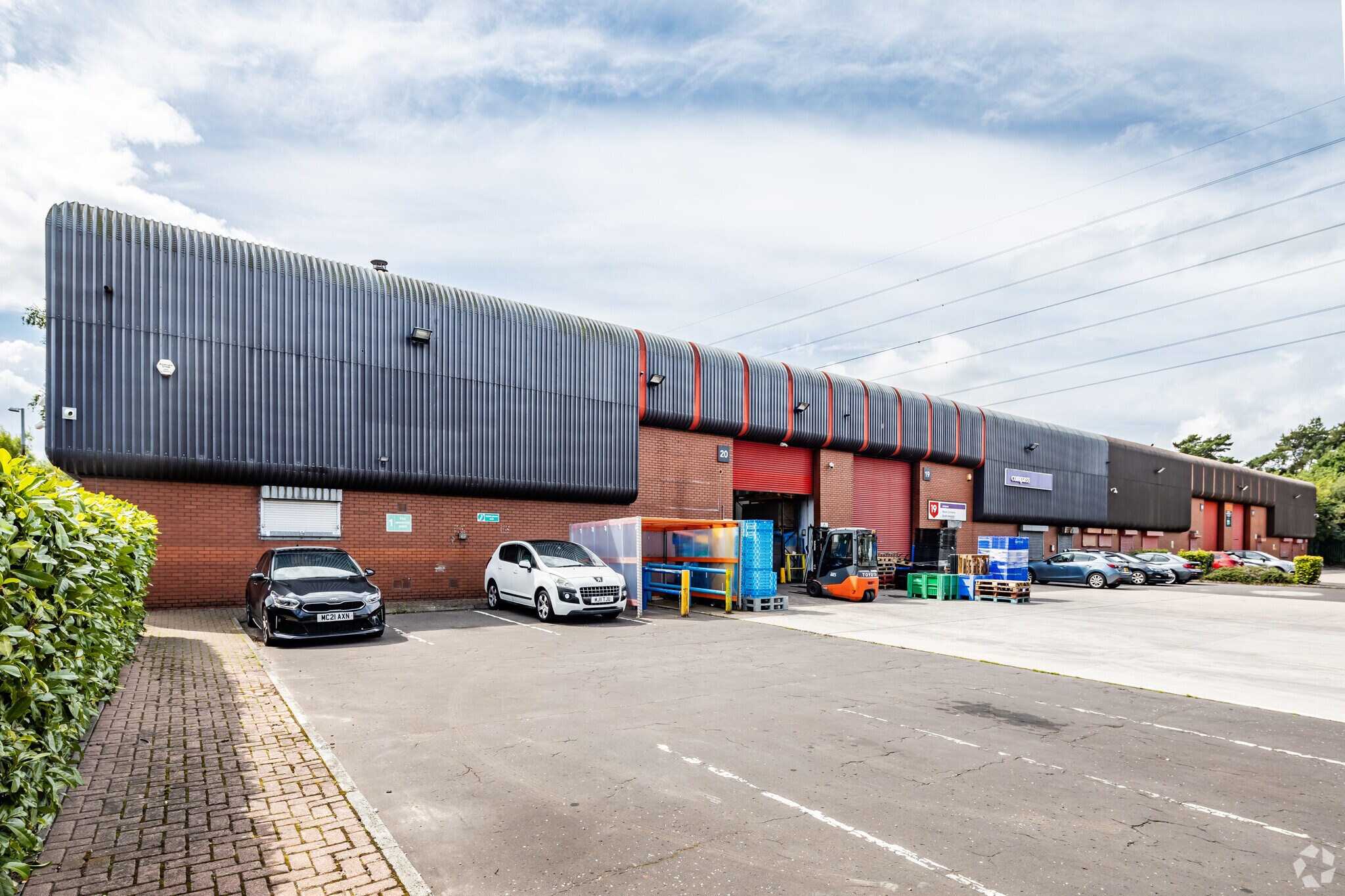 Wardley Industrial Estate, Holloway Dr, Manchester à louer Photo de l’immeuble– Image 1 sur 3