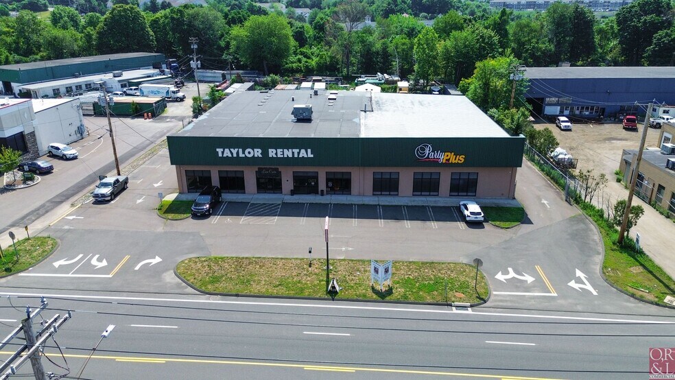 304 Boston Post Rd, Orange, CT à vendre - Photo de l’immeuble – Image 3 sur 23