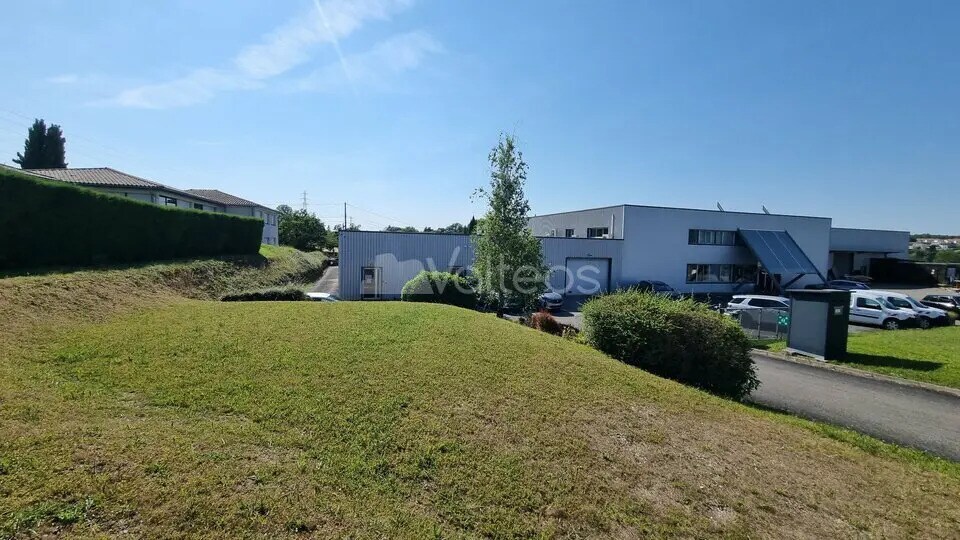 Local d’activités dans Mondouzil à louer - Photo de l’immeuble – Image 1 sur 7