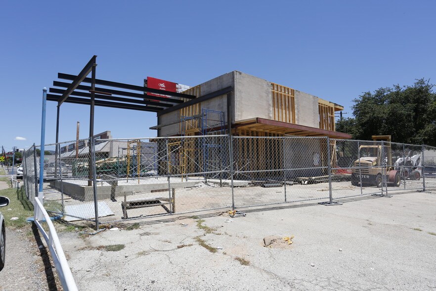 5303 Burnet Rd, Austin, TX à vendre - Photo de la construction – Image 3 sur 7