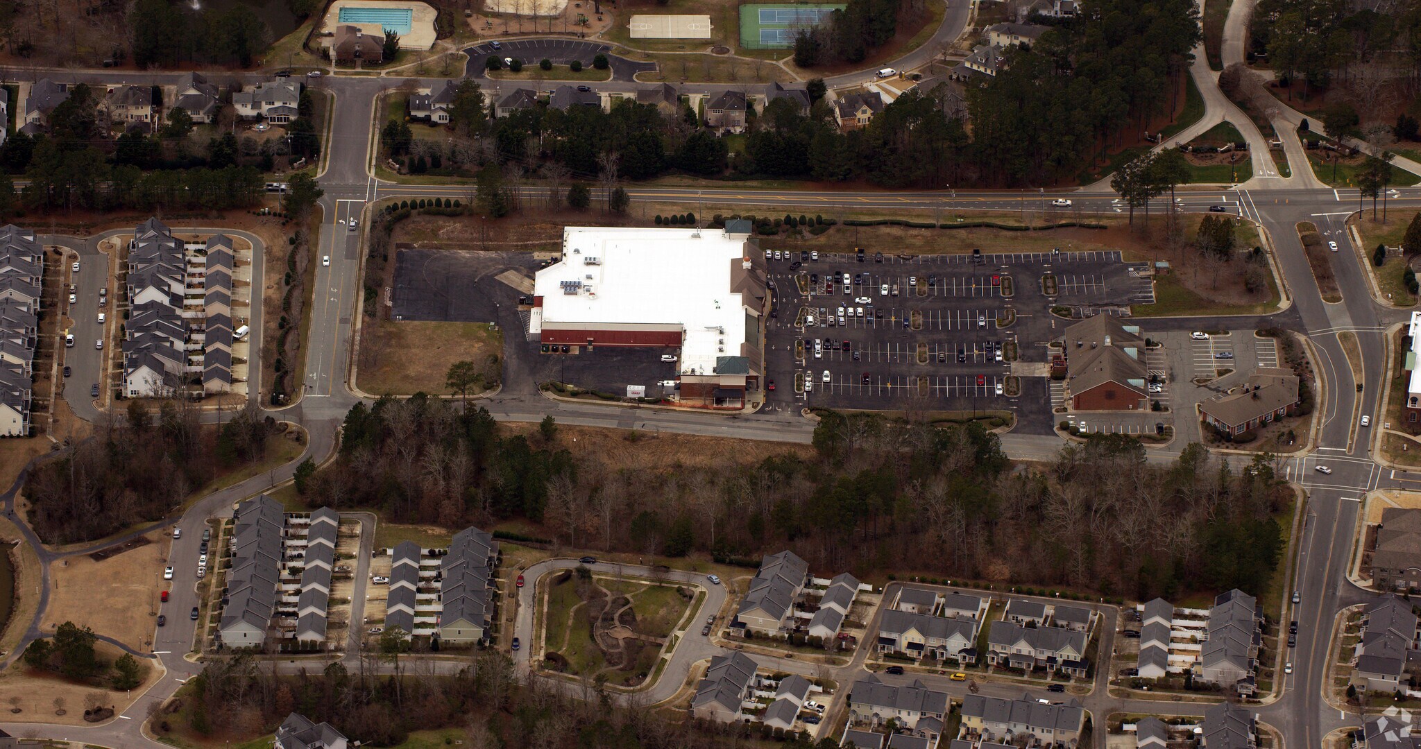 3 Governors Dr, Chapel Hill, NC à louer Photo principale– Image 1 sur 9