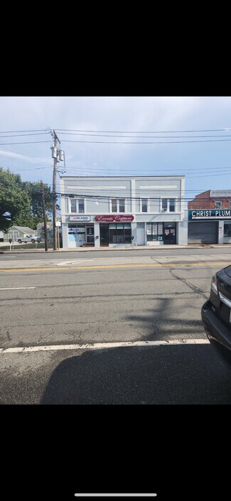 Plus de détails pour 1314 Jericho Tpke, New Hyde Park, NY - Bureau à louer