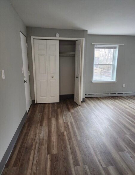 503 N Riverview Dr, Parchment, MI à vendre - Photo de l’immeuble – Image 3 sur 15
