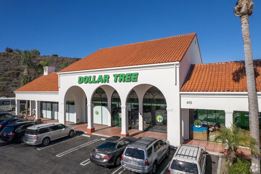 415 E Avenida Pico, San Clemente, CA à louer - Photo de l’immeuble – Image 2 sur 5