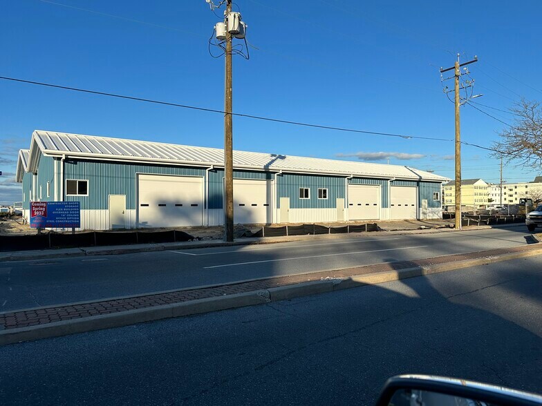 14202 Sinepuxent Ave, Ocean City, MD à louer - Photo de l’immeuble – Image 2 sur 2