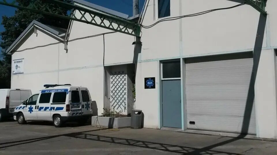Industriel/Logistique dans Vénissieux à louer - Photo de l’immeuble – Image 2 sur 3