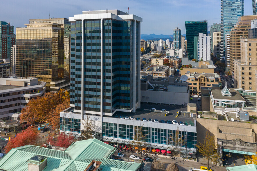 777 Hornby St, Vancouver, BC à louer - Photo de l’immeuble – Image 3 sur 9