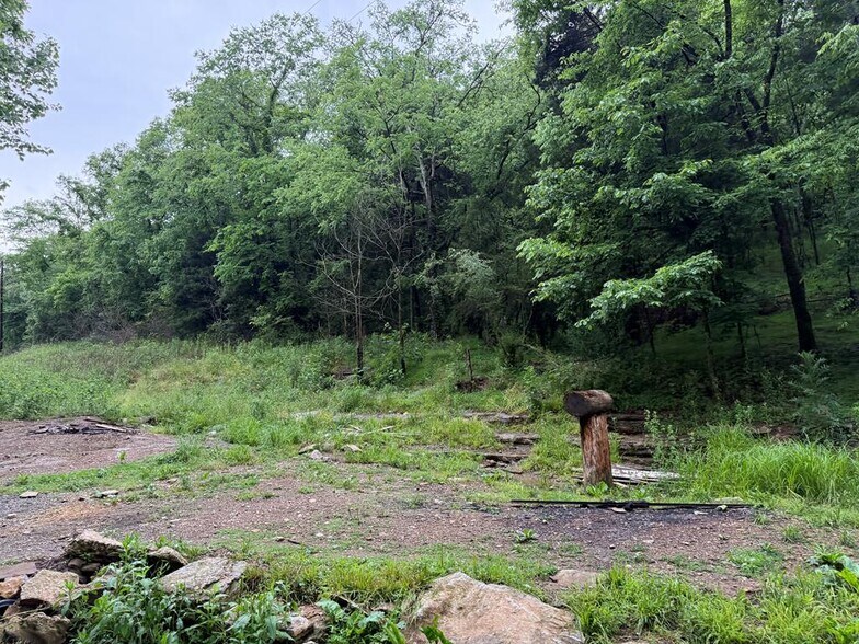 940 Riley Creek Rd, Whitleyville, TN à vendre - Photo de l’immeuble – Image 2 sur 7