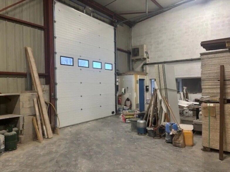 Local d’activités dans Champlan à louer - Photo intérieure – Image 3 sur 6