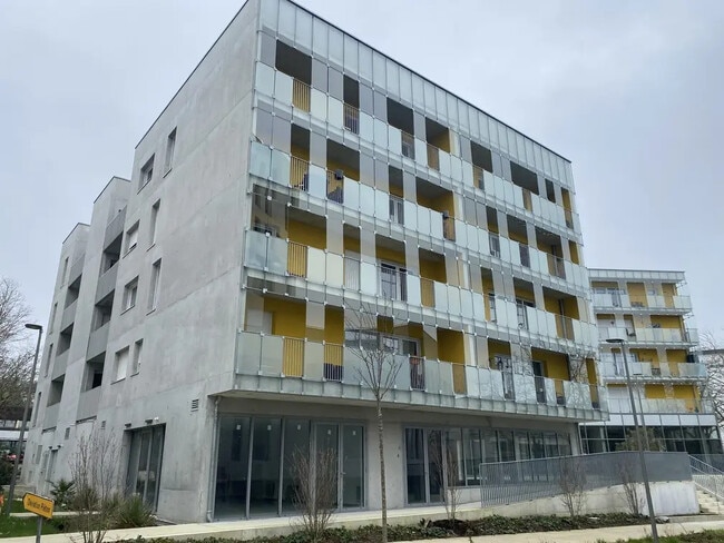 Plus de détails pour Local commercial à vendre