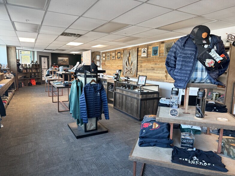 1825 S East Bay Blvd, Provo, UT à louer - Photo intérieure – Image 2 sur 24