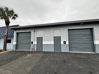 Plus de détails pour 2621-2629 NE 5th Ave, Pompano Beach, FL - Industriel/Logistique à louer