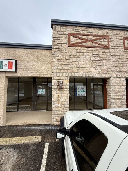 209-217 Byers Rd, Miamisburg, OH à louer - Photo de l’immeuble – Image 2 sur 6