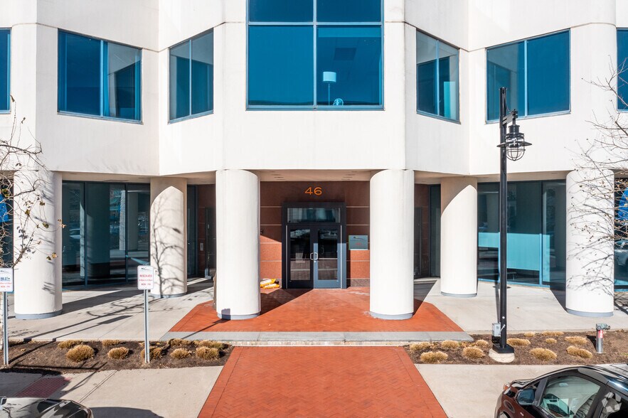 46 Southfield Ave, Stamford, CT à louer - Photo de l’immeuble – Image 2 sur 4