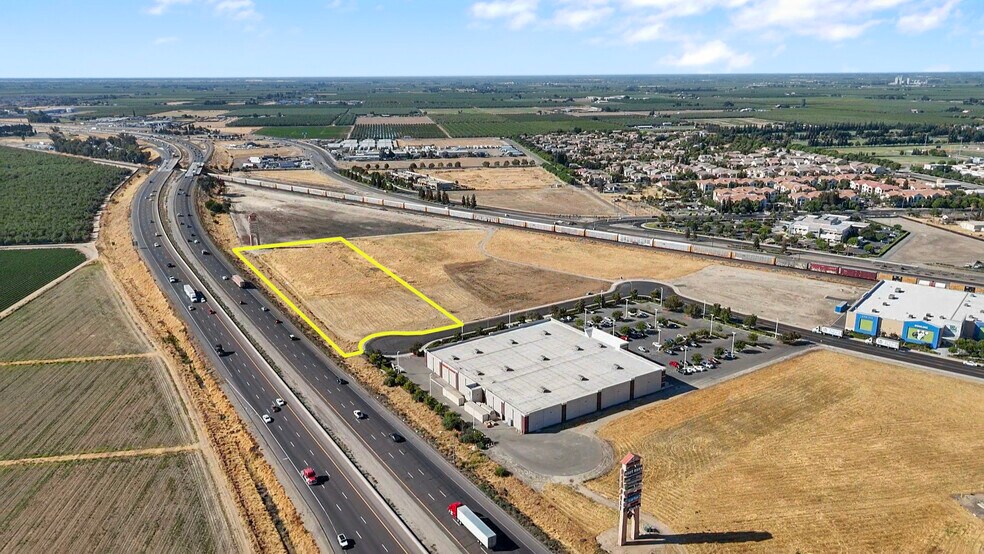 2971 Sun Valley Ct, Turlock, CA à vendre - Photo de l’immeuble – Image 1 sur 8