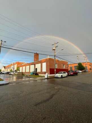 Plus de détails pour 50 Sims Ave, Providence, RI - Local d'activités à louer