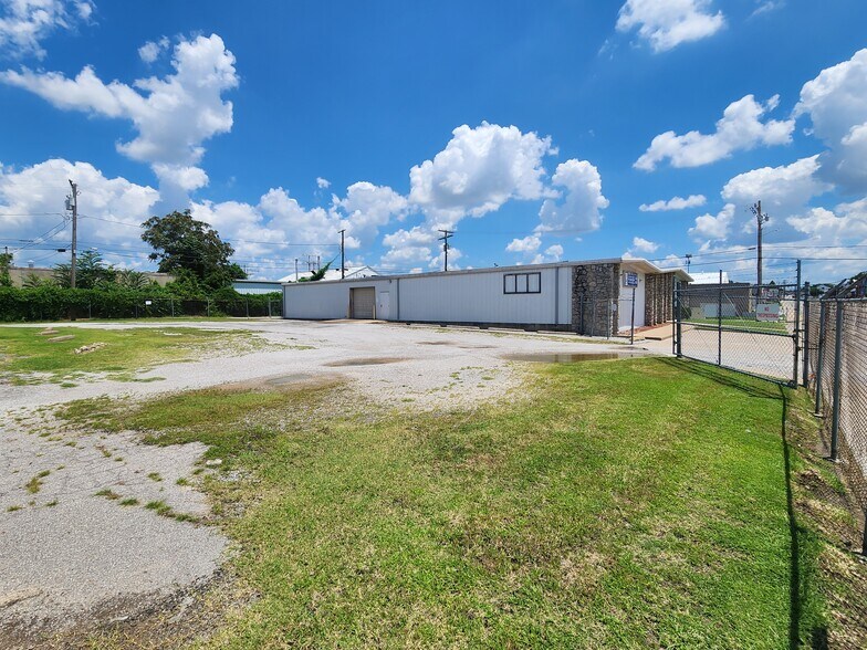 1433 E 6th St, Tulsa, OK à louer - Photo de l’immeuble – Image 3 sur 4