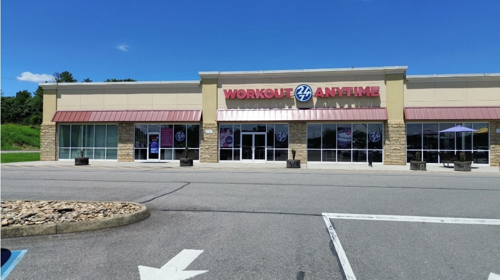 2340 Sandstone Dr, Morristown, TN à louer - Photo principale – Image 1 sur 1