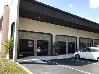 Plus de détails pour 12165 Metro Pky, Fort Myers, FL - Local d'activités à louer