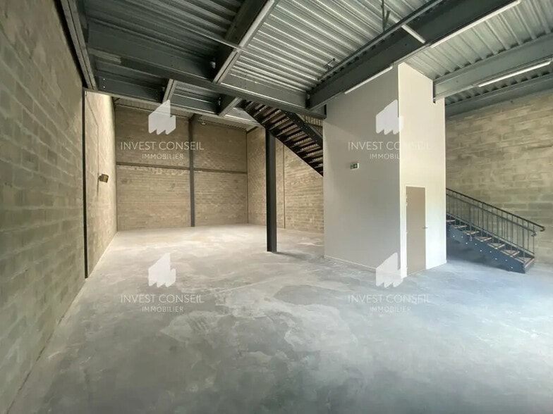 1 Rue Des Cyclades, Cergy à louer - Photo de l’immeuble – Image 2 sur 8
