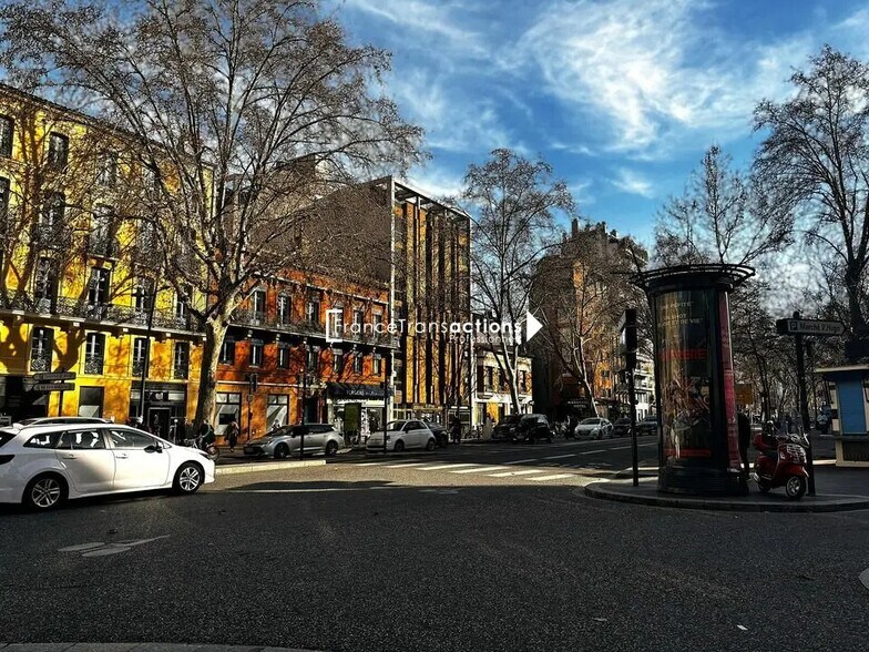 dans Toulouse à vendre - Photo de l’immeuble – Image 1 sur 1