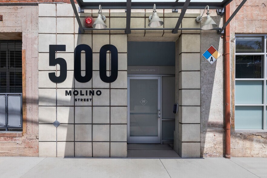 500-530 Molino St, Los Angeles, CA à vendre - Photo de l’immeuble – Image 3 sur 19