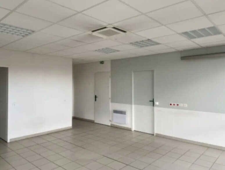 Bureau dans Belfort à louer - Photo de l’immeuble – Image 1 sur 4