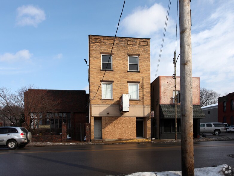 331-333 E Washington St, New Castle, PA à vendre - Photo de l’immeuble – Image 2 sur 7