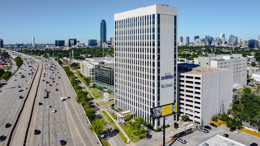 4126 Southwest Fwy, Houston, TX à louer - Photo de l’immeuble – Image 2 sur 13