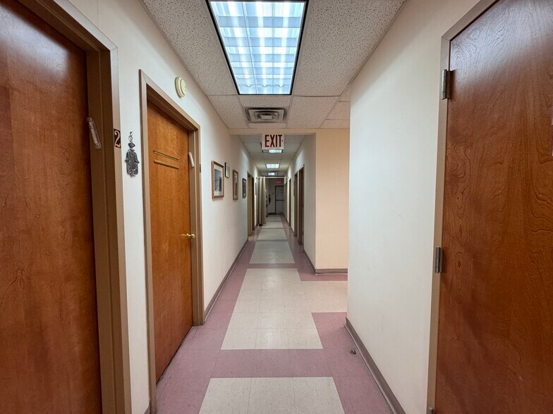 421 Ocean Pky, Brooklyn, NY à vendre - Photo intérieure – Image 2 sur 12