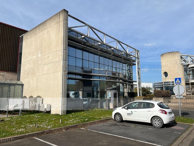 Industriel/Logistique dans Gennevilliers à louer - Photo de l’immeuble – Image 3 sur 8