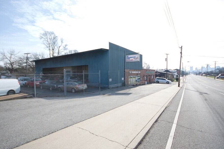 1201-1203 Dickerson Pike, Nashville, TN à louer - Photo de l’immeuble – Image 3 sur 17