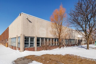 Plus de détails pour 5655-5695 Rue Ferrier, Mont-Royal, QC - Industriel/Logistique à vendre