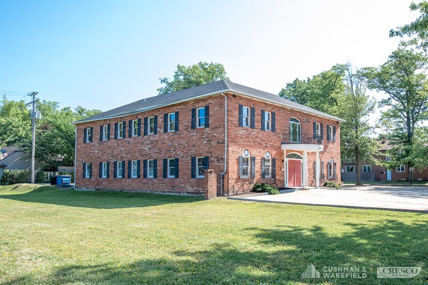 5555 Mayfield Rd, Cleveland, OH à vendre - Photo de l’immeuble – Image 2 sur 19
