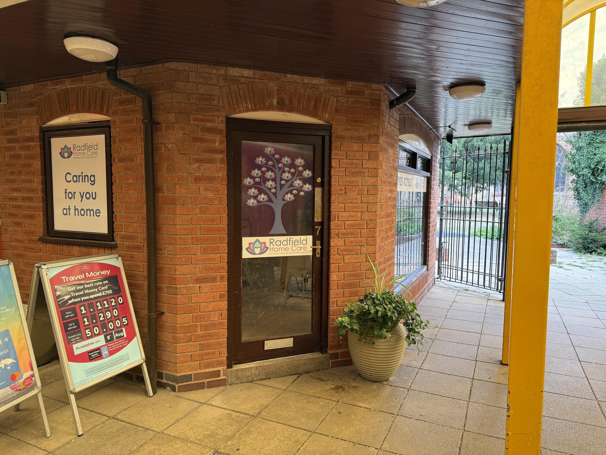 St John's, Worcester à louer Photo de l’immeuble– Image 1 sur 2