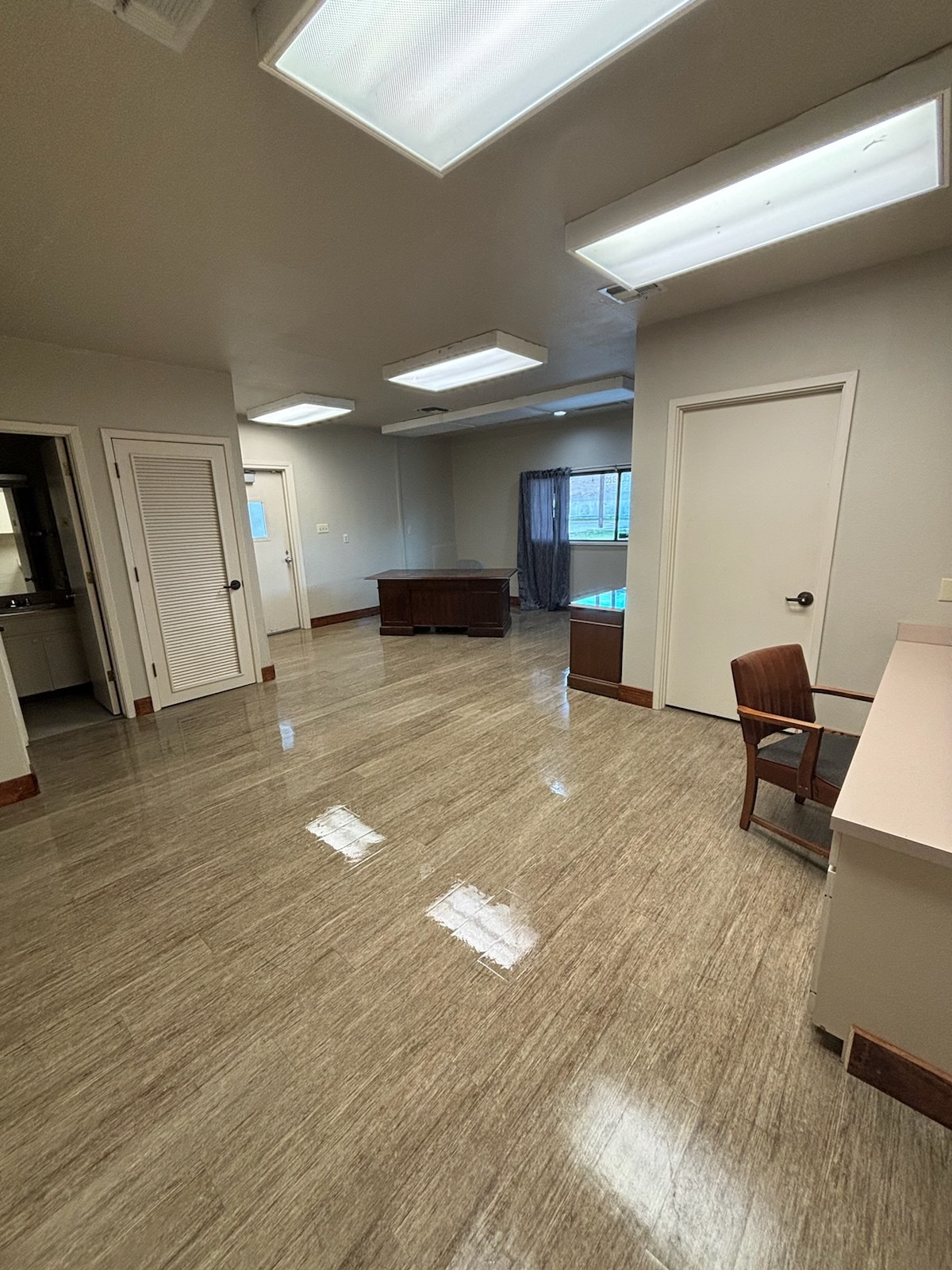 400 W Avenue B, Rosebud, TX à louer Photo intérieure– Image 1 sur 1