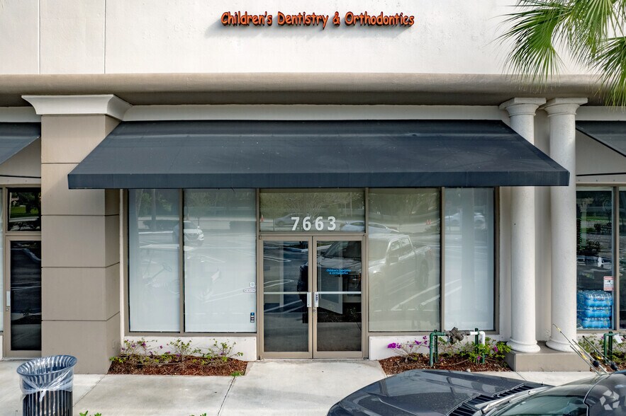 7355-7605 W Sample Rd, Coral Springs, FL à louer - Photo de l’immeuble – Image 2 sur 14