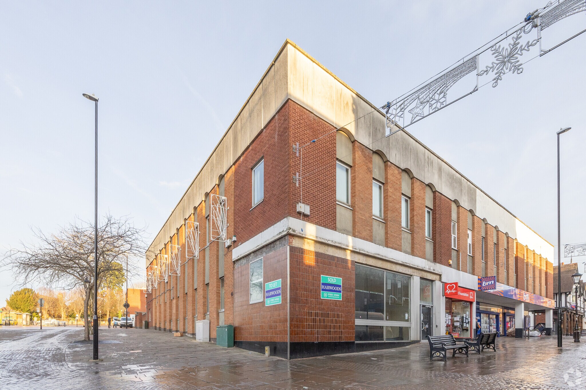 6-8 Market St, Wellingborough à louer Photo principale– Image 1 sur 3