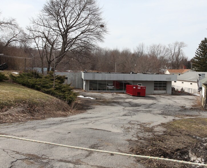 143 Grant Ave, Auburn, NY à vendre - Photo principale – Image 1 sur 4