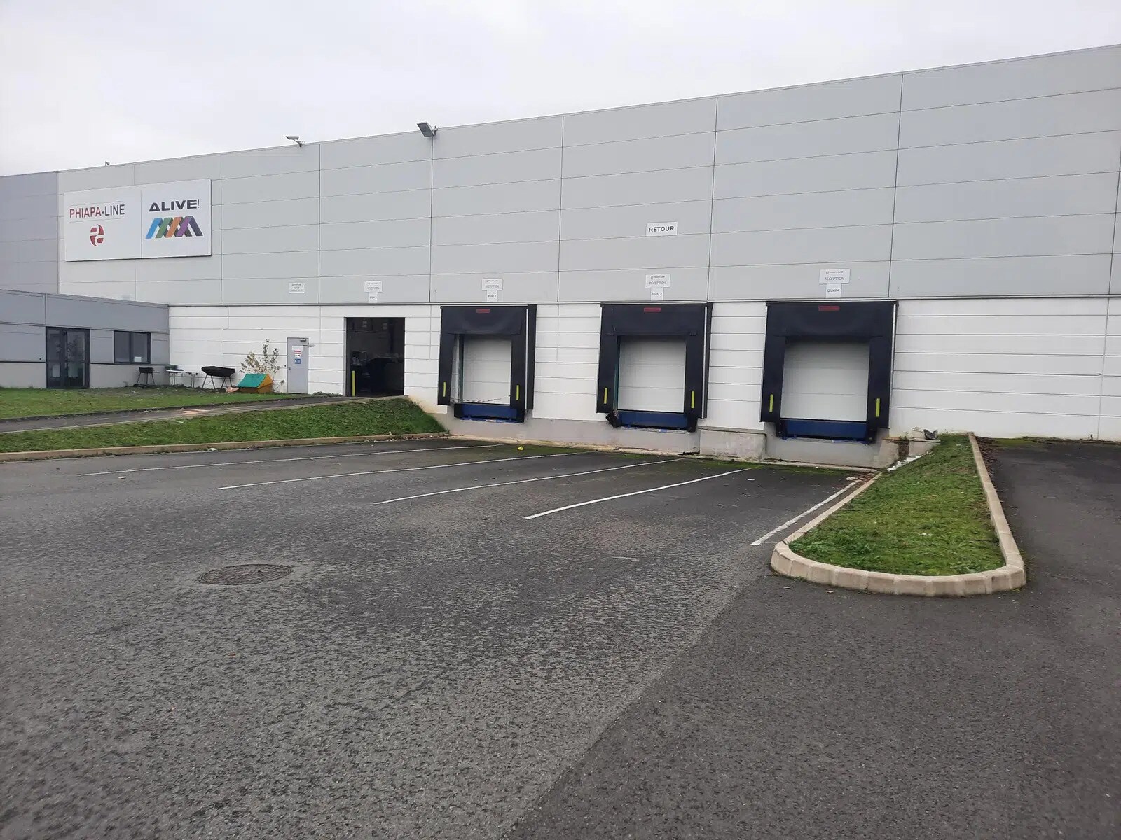 Industriel/Logistique dans Moissy-Cramayel à louer Photo de l’immeuble– Image 1 sur 6