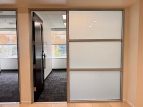 2151 E Grand Ave, El Segundo, CA à louer Photo intérieure– Image 2 sur 21