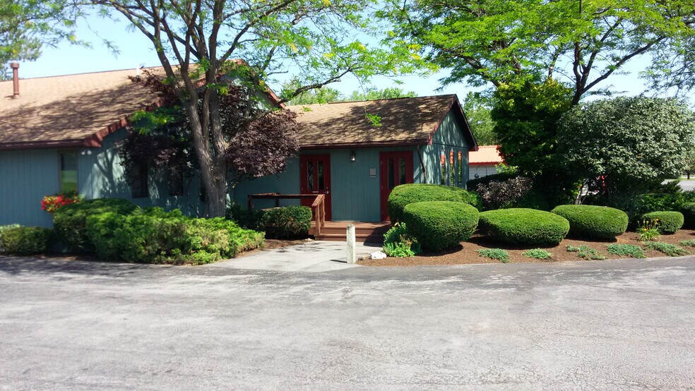 762 Pre Emption Rd, Geneva, NY à vendre - Photo de l’immeuble – Image 2 sur 37