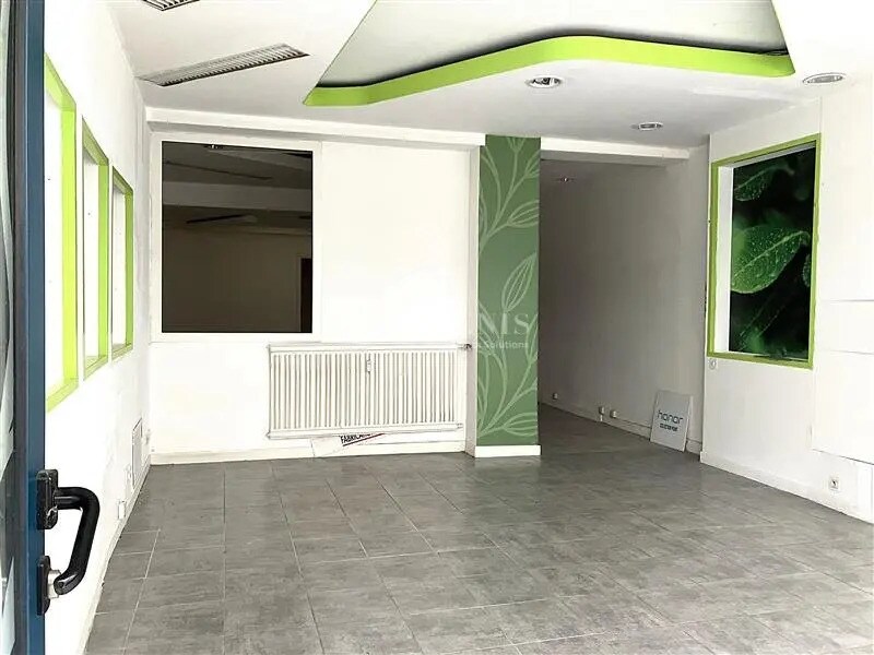 Local commercial dans Bourges à vendre Photo intérieure– Image 1 sur 4