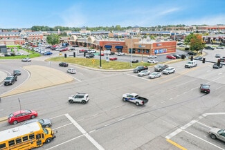 Plus de détails pour 3899 Veterans Memorial Pky, Saint Peters, MO - Local commercial à louer