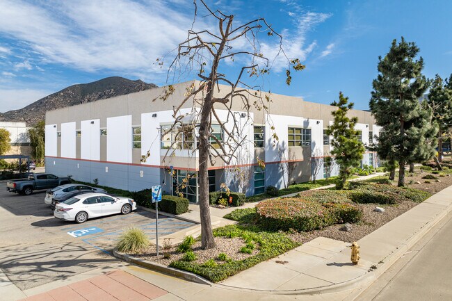 Plus de détails pour 4682 Calle Bolero, Camarillo, CA - Industriel/Logistique à louer