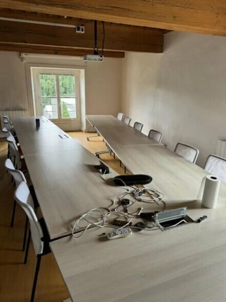 Bureau dans Pierre-Bénite à louer - Photo intérieure – Image 1 sur 3