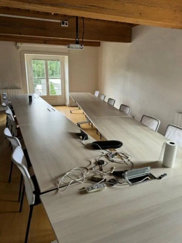 Bureau dans Pierre-Bénite à louer Photo intérieure– Image 1 sur 4